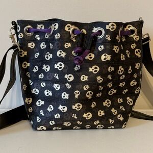 Harveys Disney Couture Nightmare Before Christmas Skulls Park Hopper